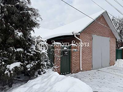 Киевская обл., Вышгородский район, с. Старые Петровцы, Леоніда Каденюка, 21