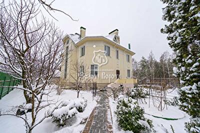 Киевская обл., Обуховский район, г. Обухов, Стожари, 3