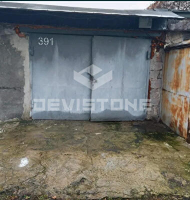 Киев, Бережанская ул., 12Б