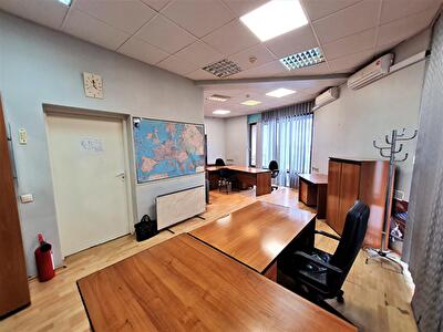 Київ, Кирилівська вул., 160 кА