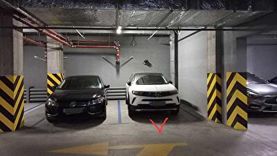 Киев, Берестейский, 67