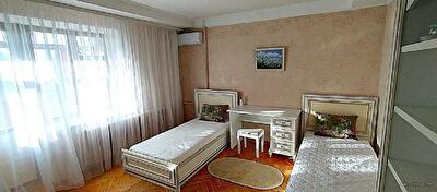 Киев, Энтузиастов ул., 37