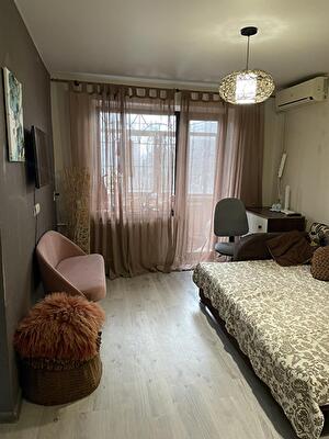 Запоріжжя, Незалежної України вул., 65А