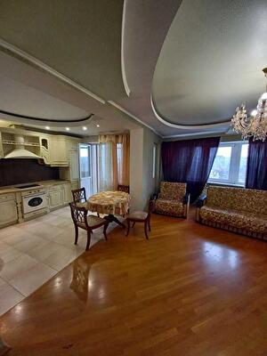 Верховної Ради бул., 14Б