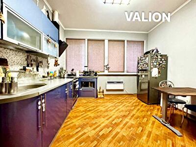 Київська обл., Бориспільський район, м. Бориспіль, Чубинського вул., 6