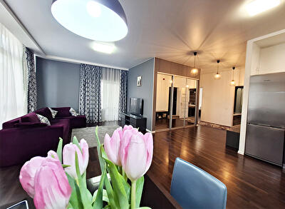 Саперное Поле ул., 3