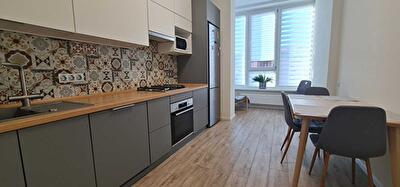 Киевская обл., Киево-Святошинский район, с. Софиевская Борщаговка, Щасливая, 19-6