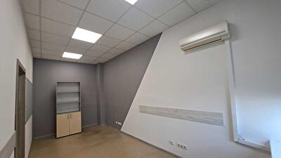 Євгена Сверстюка вул., 11б