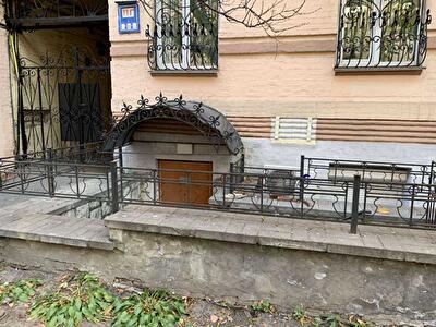 Киев, Станиславского ул., 3