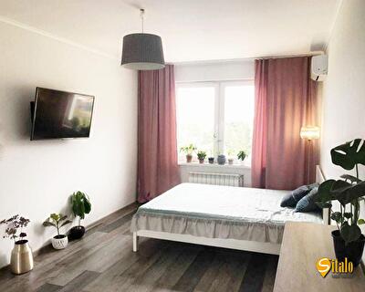 Михаила Максимовича ул., 7А