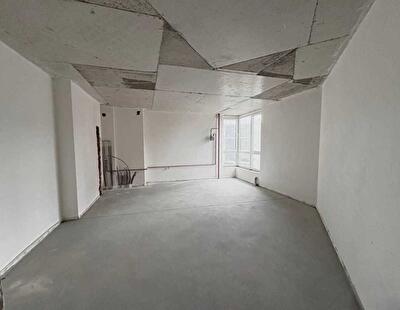 пгт Гостомель, Центральна, 1