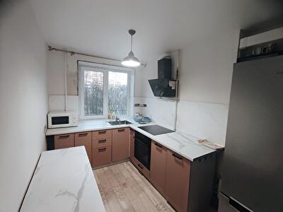 Тополь 2 ул.