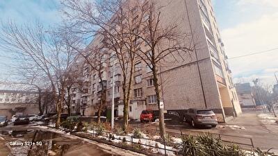 Оболонская ул., 23/48