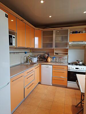 Героев Труда ул., 12