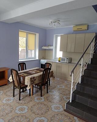 Київ, 12-а Абрикосова вул.