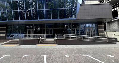 Киев, Иоанна Павла II ул., 2