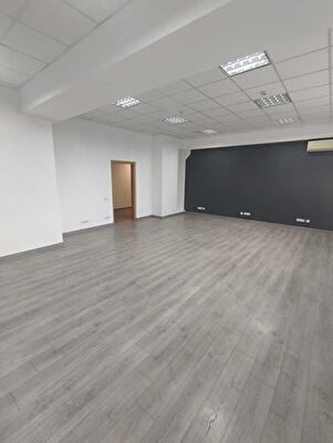 Евгения Сверстюка ул., 11