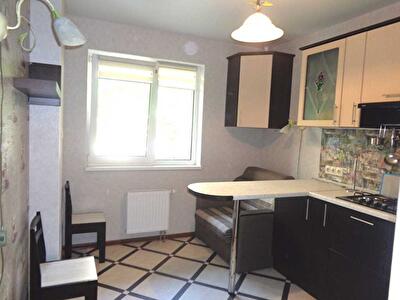 Київ, Метрологічна вул., 9-в