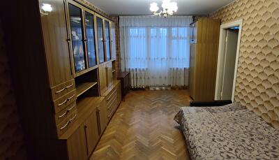 Киев, Академика Туполева ул., 15Б