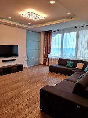 Литературная ул., 1А