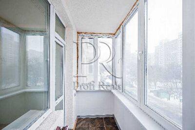 Киев, Полевая ул., 73