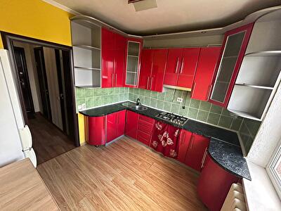 Киевская обл., Белоцерковский район, г. Белая Церковь, Зенітного полку вул., полку 30,