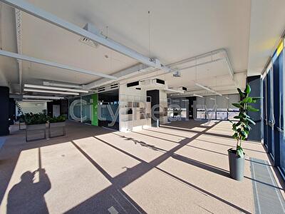 Киев, Кирилловская ул., 15А