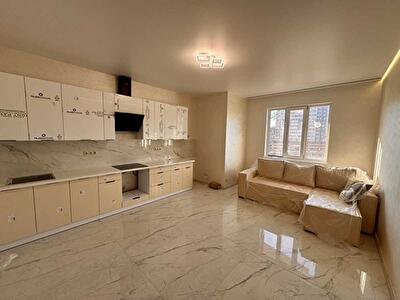 Київ, Жамбіла Жабаєва вул., 22