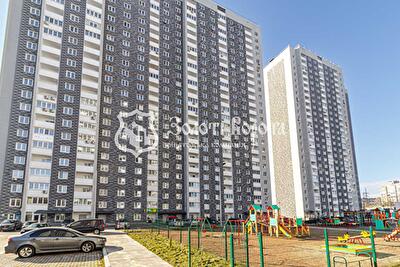 Київ, Коноплянська вул., 22