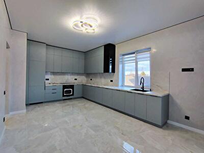 Киевская обл., Васильковский район, с. Путровка, Шкільна