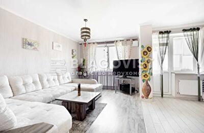 с. Новые Петровцы, Петровская ул., 9