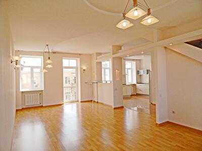 Київ, Межигірська вул., ул.3/7