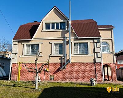 Киев, Строителей ул.