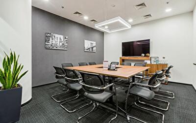 Киев, Болсуновская ул., 13-15