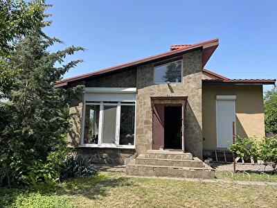 Днепровский район, пгт Обуховка, Харьковская ул., сфера 1