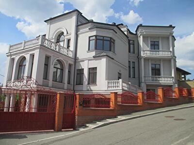 Київ, Редутна вул.