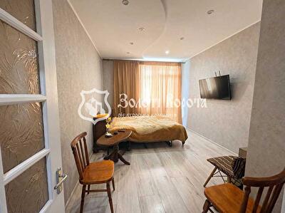 Київ, Харківське шосе, 188