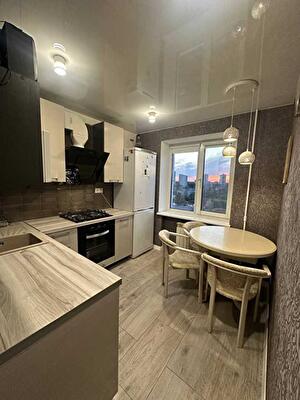 Київська обл., Броварський район, м. Бровари, Незалежності бул., 2