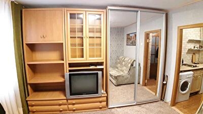 Киев, Автозаводская ул., 29