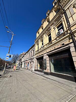 Днепр, Дмитрия Яворницкого просп., 40