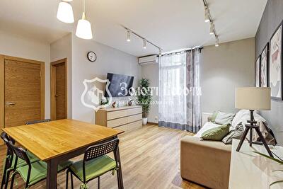 Київ, Вацлава Гавела бул., 1/28