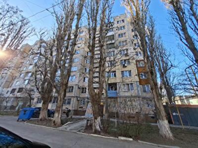 Варненская ул.