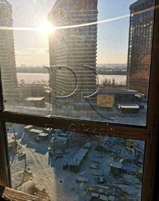 Київ, Причальна вул., 8