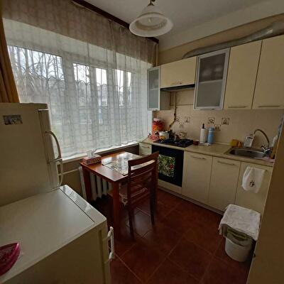 Ніжинська вул., 20