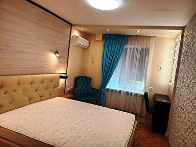 Київ, Артилерійський пров., 5А