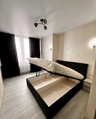 Данила Щербаківського вул., 52