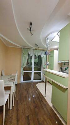 Київ, Миропільська вул., 37Б