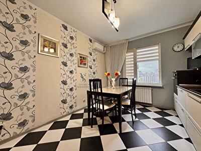 Николая Бажана просп., 36