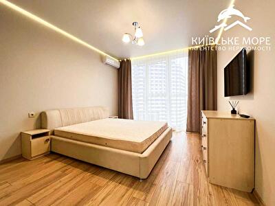 Воскресенська вул., 2В