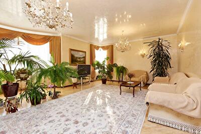 Старонаводницкая ул., 13